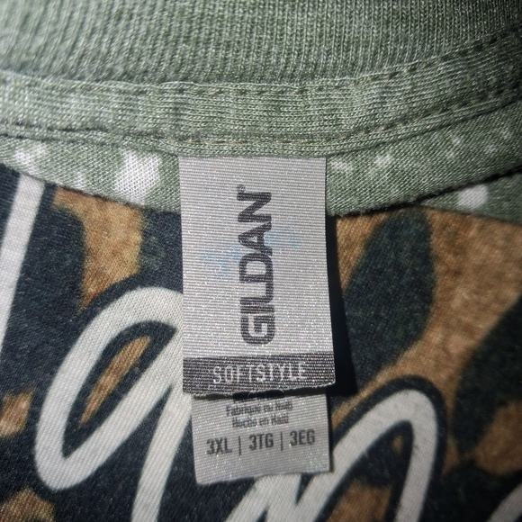 Gildan Cream 'Nana' Leopard Circle Short Sleeve Tee with Blue & Pink Accents - Picture 3 of 5